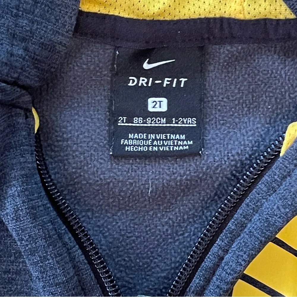 Nike Zip-Up Hoodie, Size 2T - Picture 4 of 5